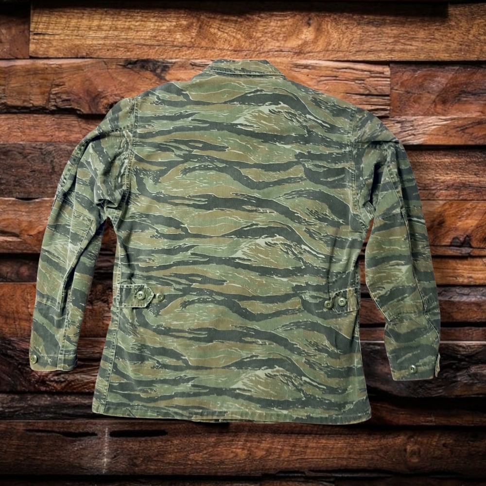 VTG. U.S. MILITARY TIGER STRIPED CAMO JACKET- MEN'S SIZE MEDIUM LONG - Picture 2 of 10